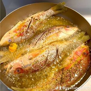 Meet your Posher, Divine